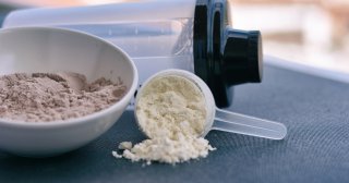 ソイプロテインは食事の代替になる？置き換え方の正しい知識を紹介