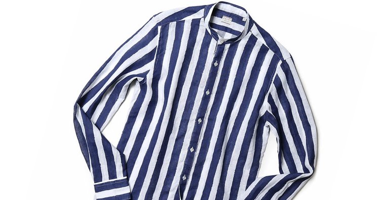 ストライプ柄のバンドカラーシャツでお手軽に抜け感を おすすめアイテム6選を紹介 メンズファッションメディア Otokomae 男前研究所