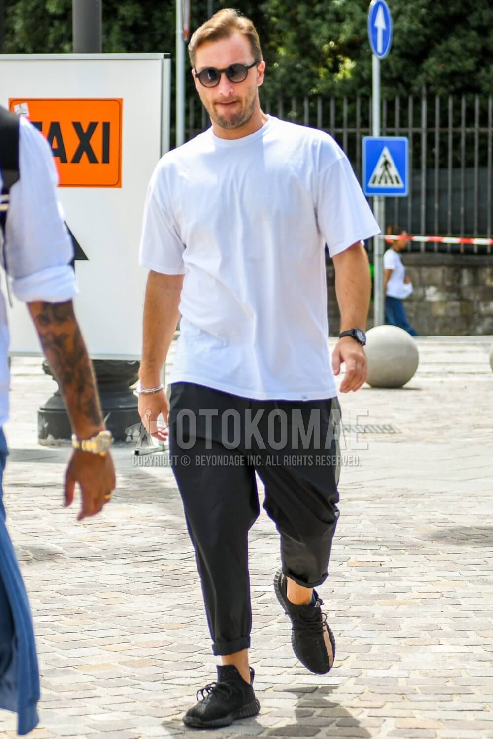 オーバーサイズtシャツ コーデ特集 エフォートレスで旬なメンズの着こなし アイテム紹介 メンズファッションメディア Otokomae 男前研究所 ページ 5 ページ 5