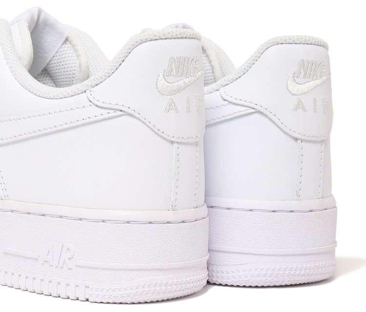 6Reasons why the Nike Air Force 1 is so popular (2) "Air cushioning system inspired by space engineering and midsole design with honeycomb structure."