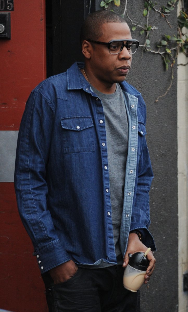 Jay-Z carries a baby bottle for newborn, Blue Ivy Carter , as he goes for lunch with new mom, BeyoncE in Venice, CA