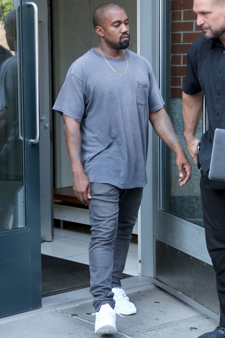 Kanye West greets fans as he leaves his New York apartment – Part 2