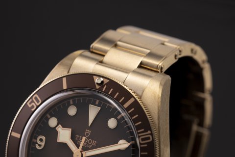 TUDOR launches its first bronze bracelet model!