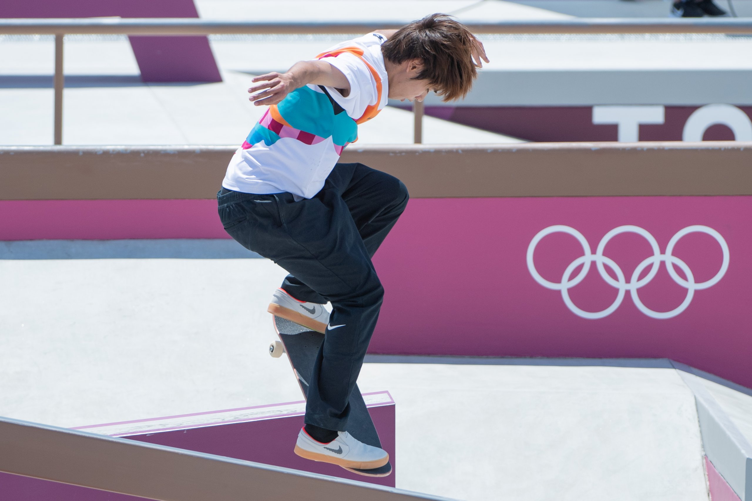 東京オリンピックでスケートボード選手が履いていたスニーカーはどこの