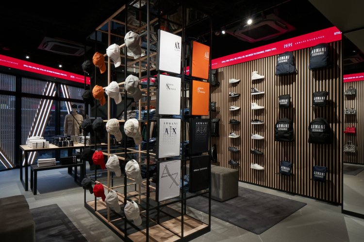 Inside 2nd floor store (2)