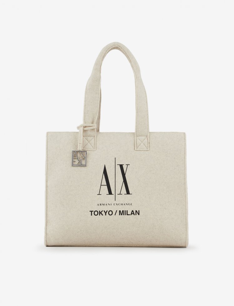 942727_1A723_00010_F_フェルトトートバッグ18,260円