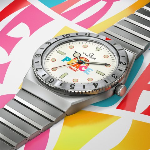 世界初！？「タイメックス × コカ・コーラ」のコラボウォッチが買える時計の自動販売機が渋谷ロフトに出現