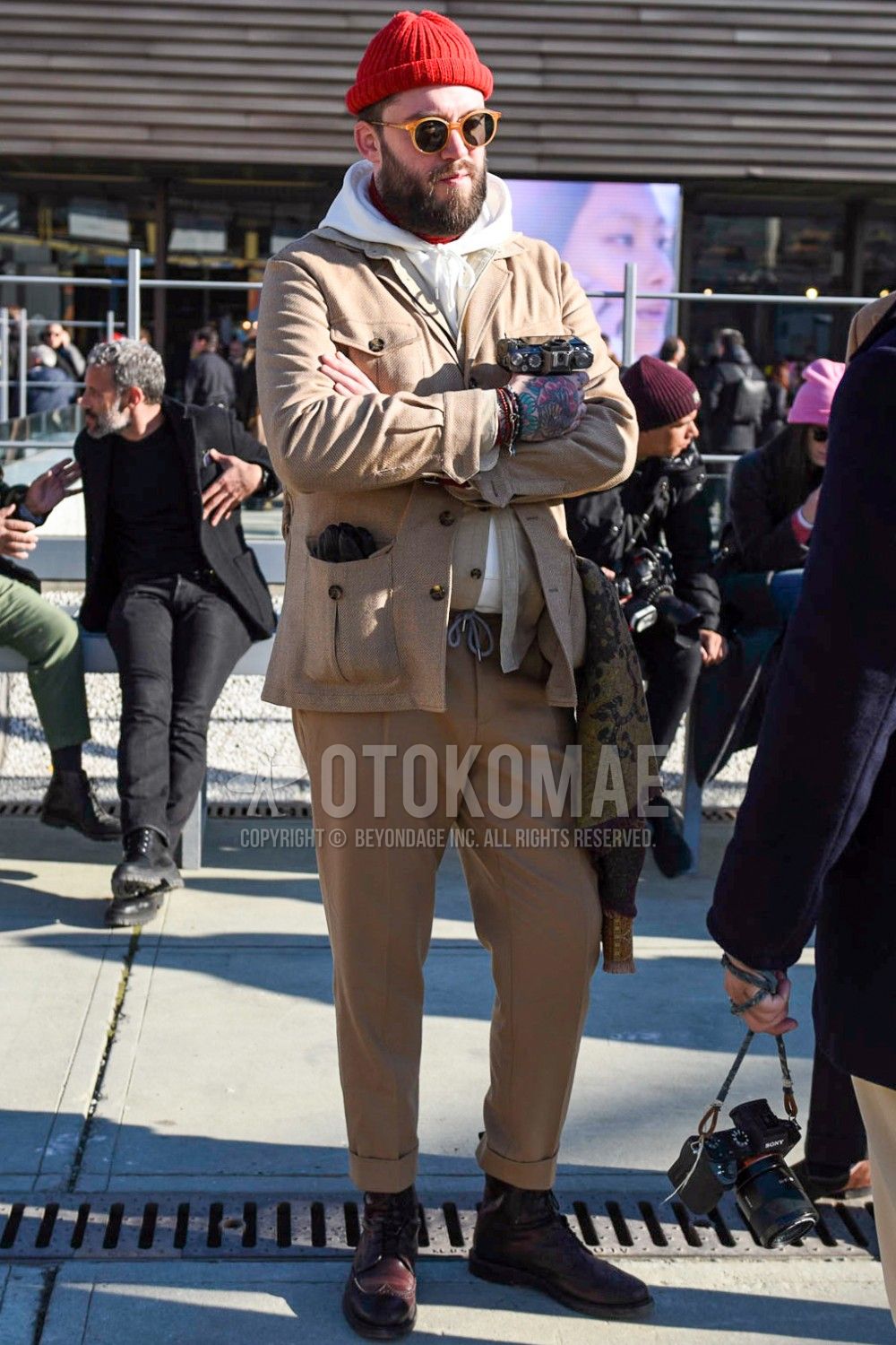 11月に最適な服装は メンズの注目コーデ アイテムを紹介 メンズファッションメディア Otokomaeotokomae 男前研究所