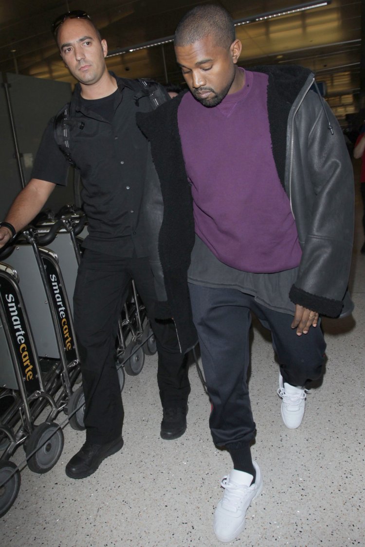 Kanye West at LAX International Airport, Los Angeles, USA – 11 Nov 2016