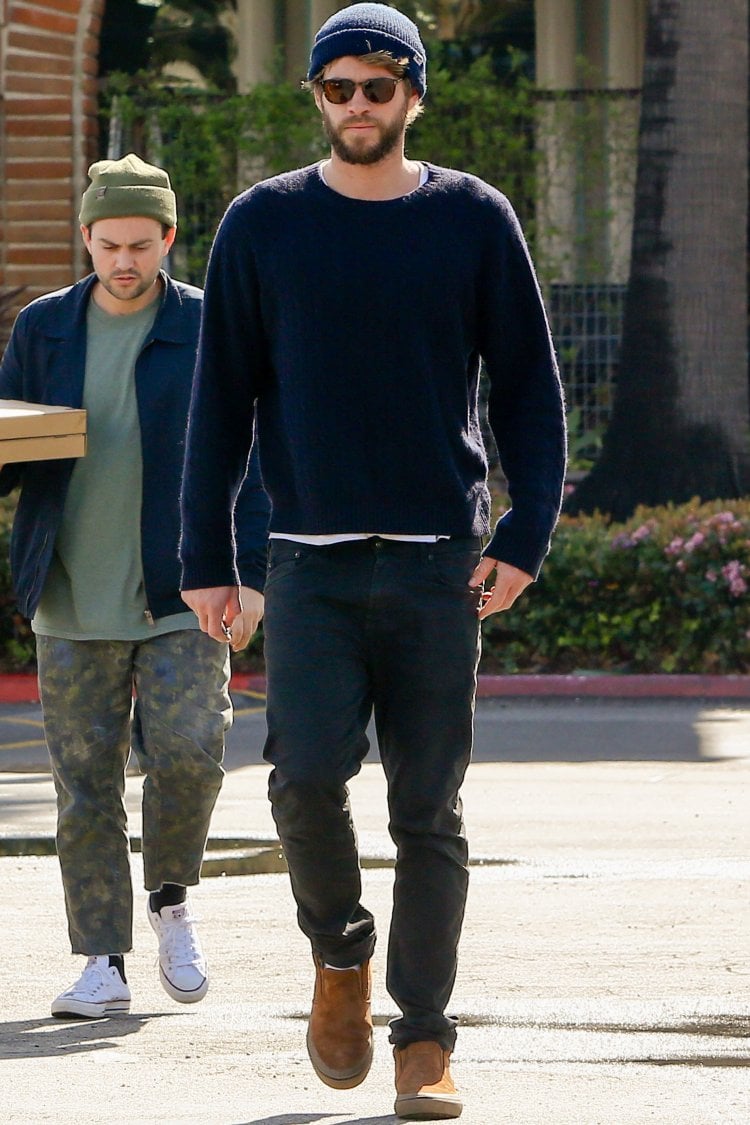 *EXCLUSIVE* Miley Cyrus and Liam Hemsworth lunch at Ollo in Malibu
