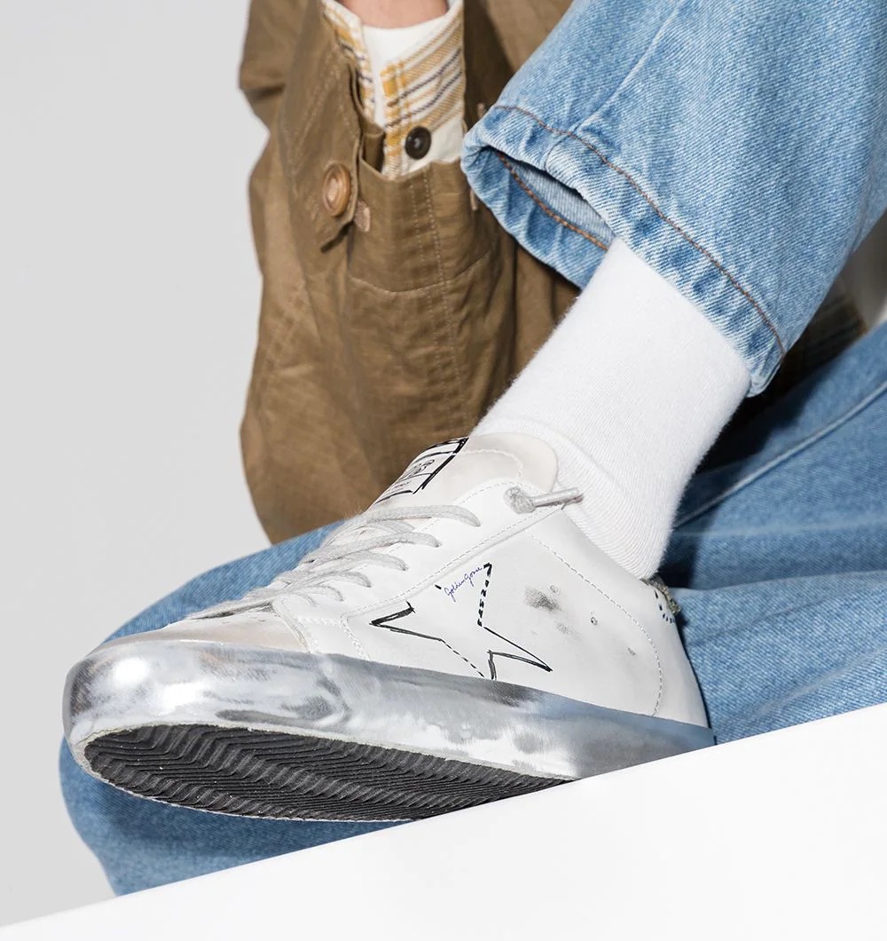 白スニーカーに合わせる靴下は 洒落たメンズが実践するスタイリング術５選 メンズファッションメディア Otokomae 男前研究所