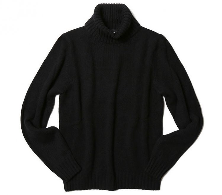 For example, you can match it with a turtleneck like this! " BAFY Turtleneck Knit