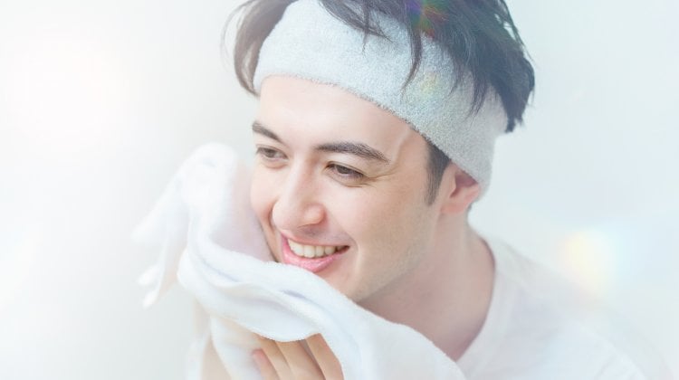 洗顔前にホットタオルを取り入れるだけで毛穴ケア効果が増す！