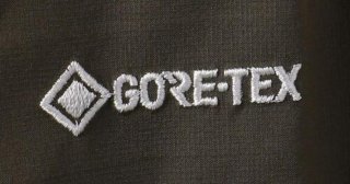 雨の日の相棒に。GORE-TEX(ゴアテックス)を採用したレインウェア７選！