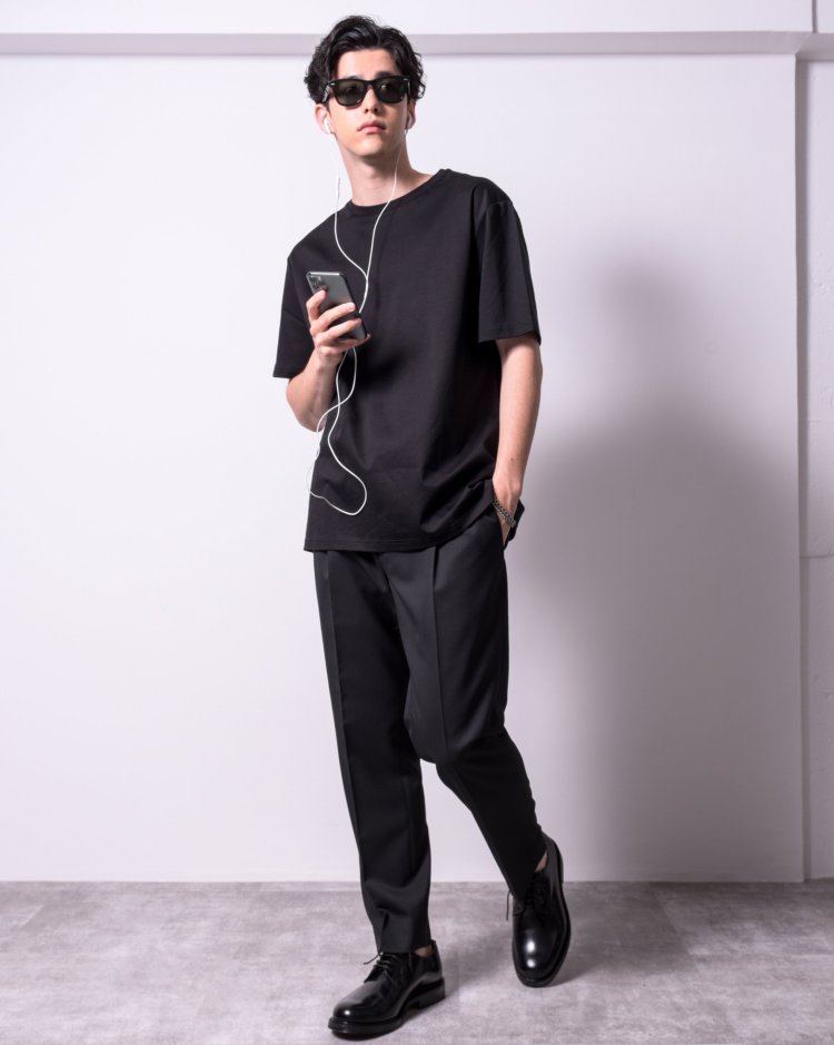 Get an urban mode men's coordinate by daring to use "black" in summer!