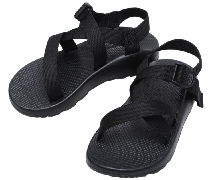 Recommended brand of men's sports sandals "CHACO