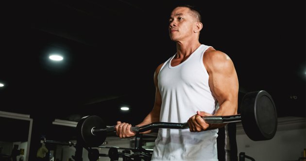 Why do machos wear tank tops for muscle training? Benefits and recommended products.