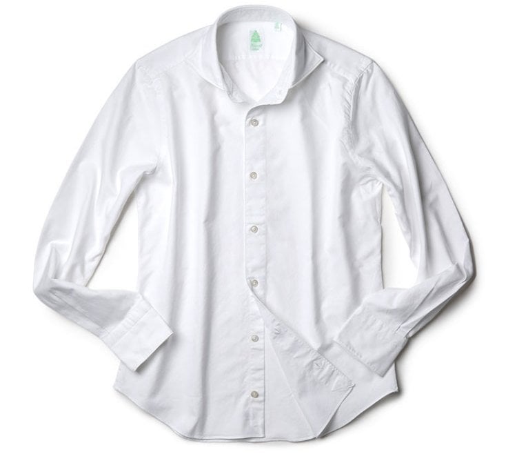 ノータイでキマる襟型“カッタウェイ”を採用したフィナモレのシャツ