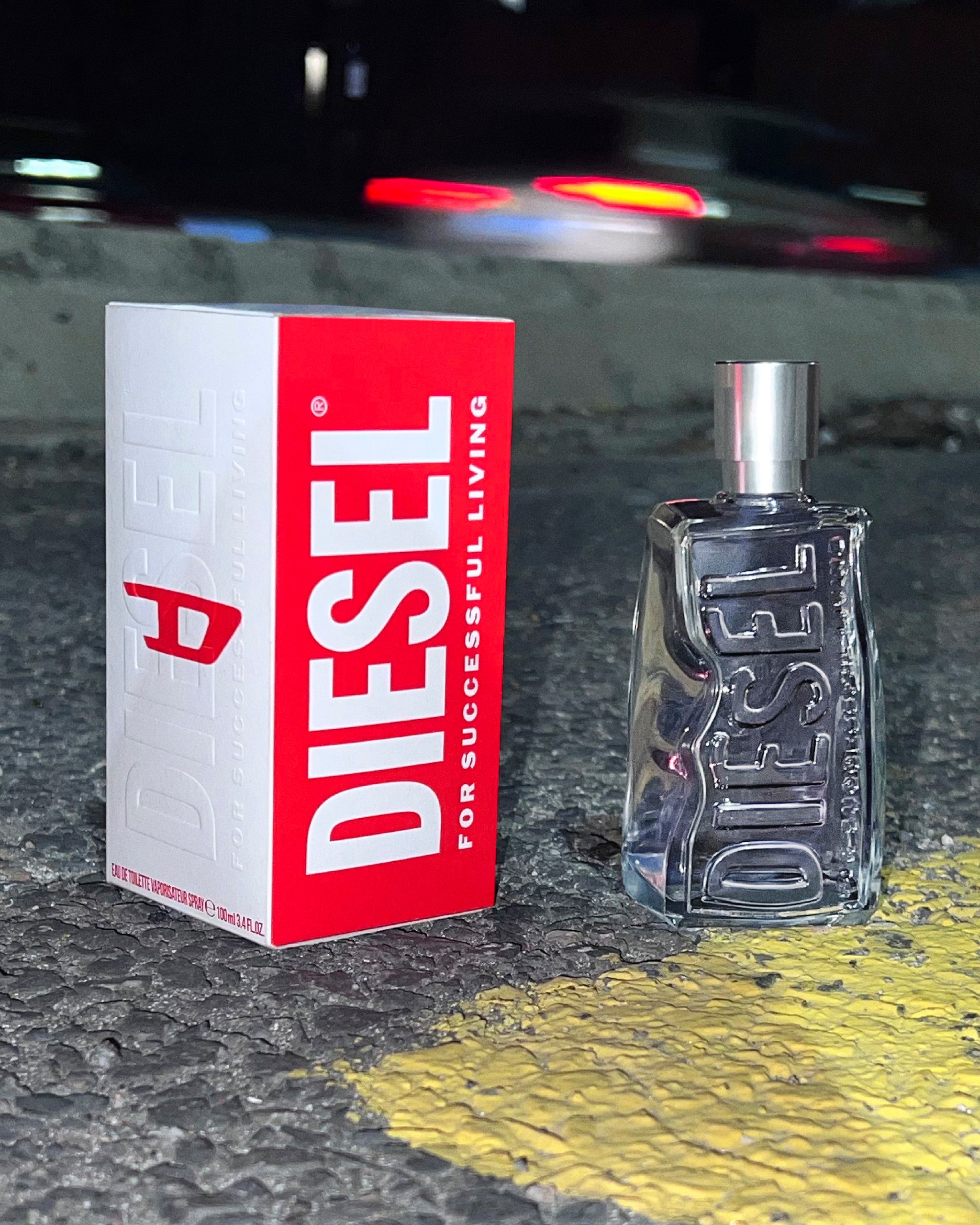 LOW_D-BY-DIESEL---THE-NEW-FRAGRANCE_PRODUCT-GLORIFICATION-STILL-LIFE-_PR-CROPS_DI766_LOREAL-FRAGRANCE-22_DIGITAL-CAMPAIGN_PRODUCT-GLORIFICATION_PR-CROPS_72dpi_08