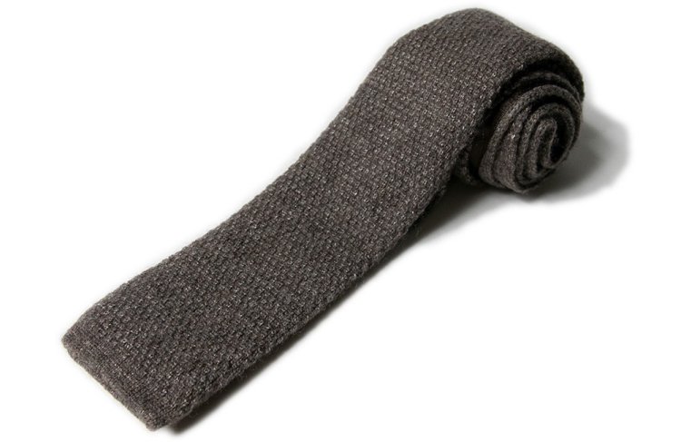 Materials and fabrics for neckties (4) ""Knit""