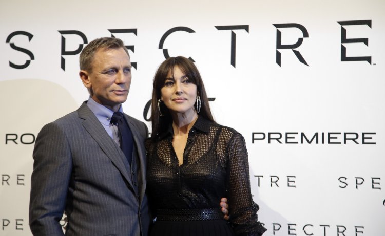 映画に出演した最高齢ボンドガールは、『007 スペクター』の当時51歳だったイタリア人女優モニカ・ベルッチ