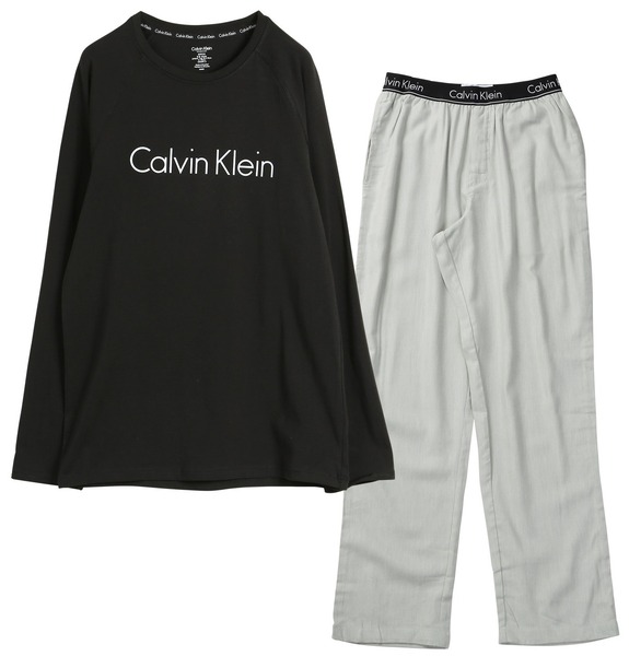 メンズ おすすめパジャマ・ルームウェア⑦「Calvin Klein(カルバンクライン) Holiday Sets メンズ ロンT＆パンツセット」