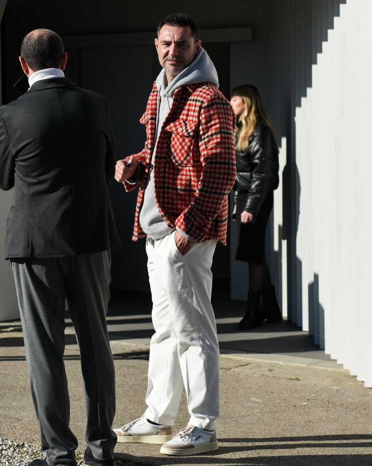 Pitti Uomo 103 - Men's outfits with red checked shirt jackets