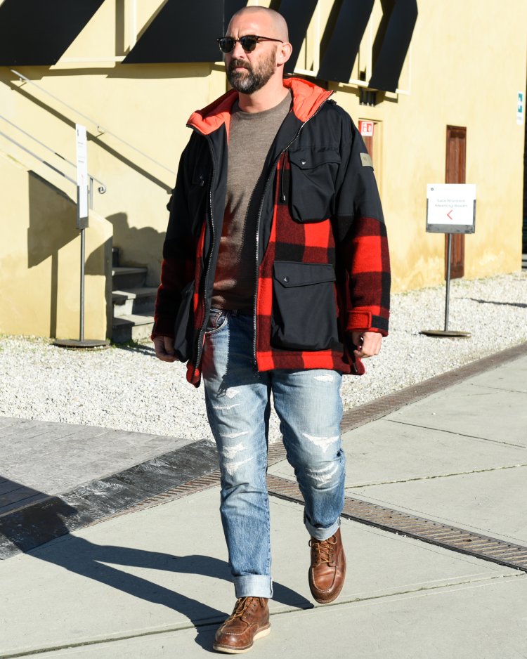 Pitti Uomo 103 - Men's outfits with red checked mountain parka