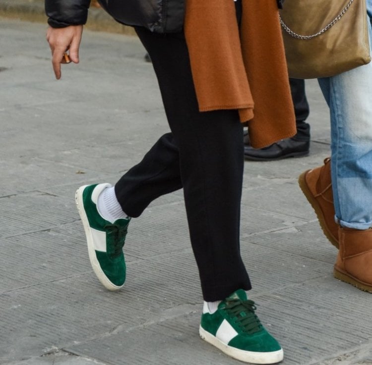初めて緑スニーカーを履くなら、こんな色がおすすめ！