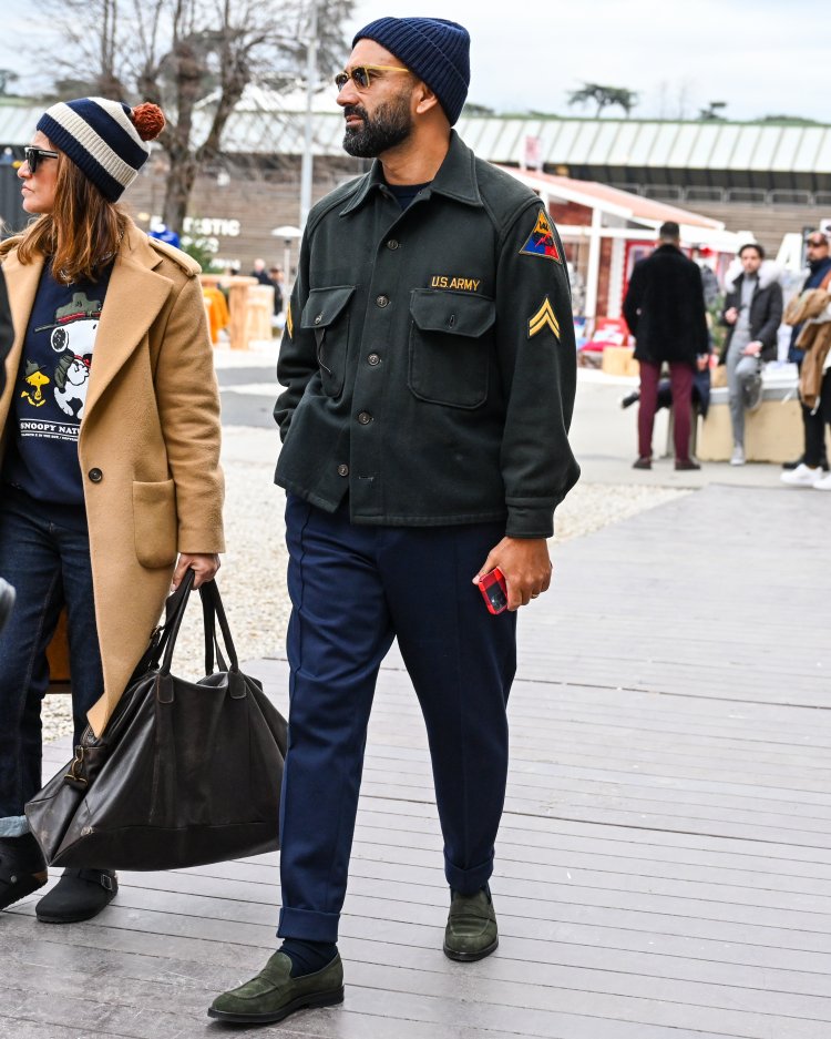 Navy pants" for a noble look