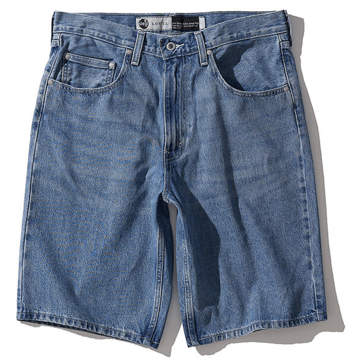 海外で話題の「ジョーツ(Jorts)」で旬なメンズコーデを実現しよう