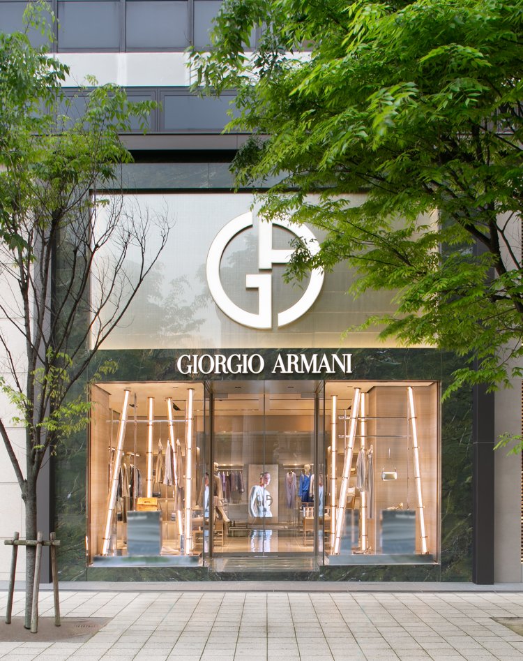 Giorgio Armani and Emporio Armani stores opened simultaneously in Kobe! Look out for the limited items of each store!