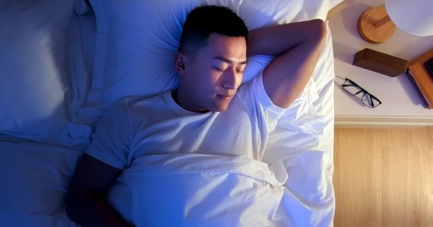 痩せる寝方とは？良質な睡眠をとるポイントやサプリメントを紹介