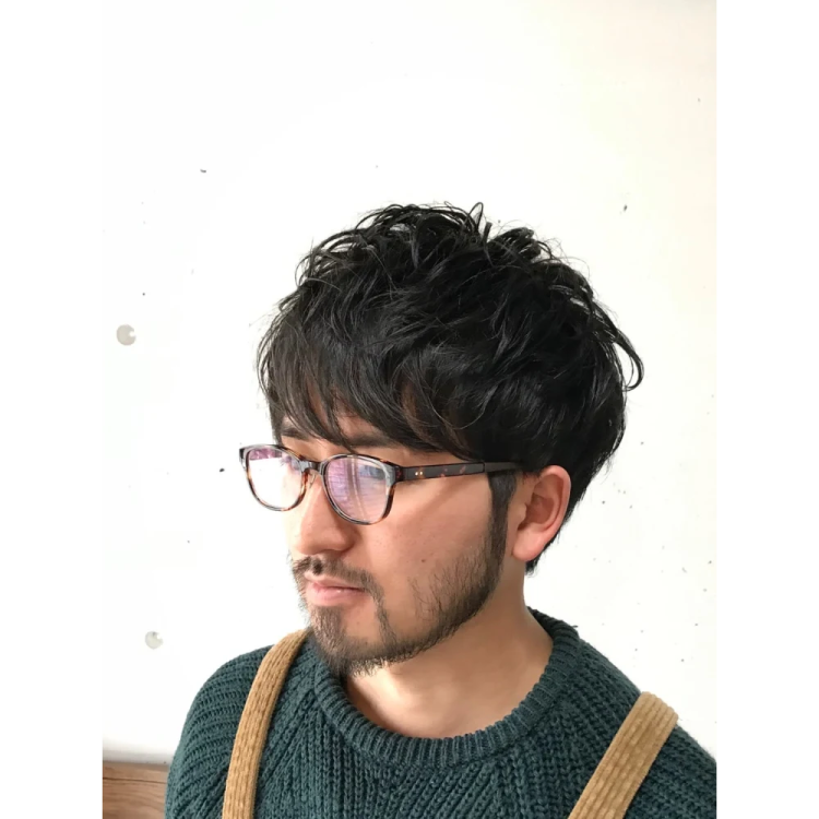 Men's hairstyle that looks good with glasses recommended (7)