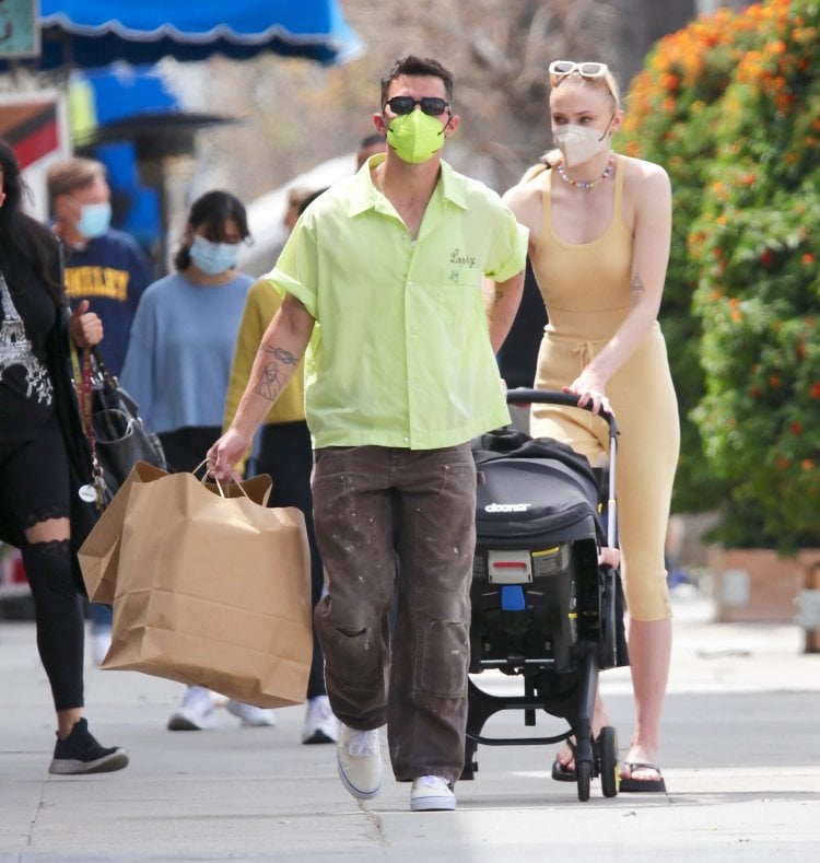 EXCLUSIVE: Sophie Turner and Joe Jonas are Pictured Stepping Out in Los Angeles.