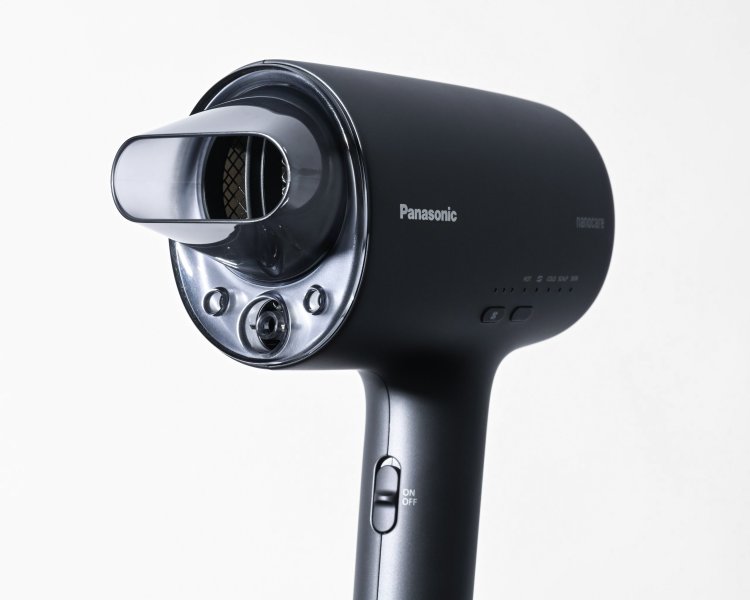 Panasonic dryers are ideal for creating up-bang styles! Attachment includes a special nozzle for hair setting