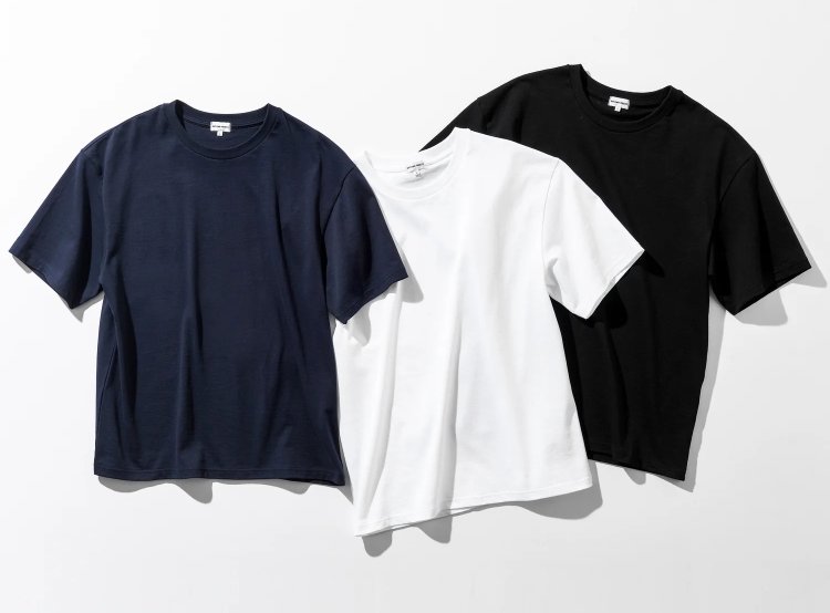 GENTLEMAN PROJECTS EVANS" plain T-shirt recommended as an inner layer for trench coats.