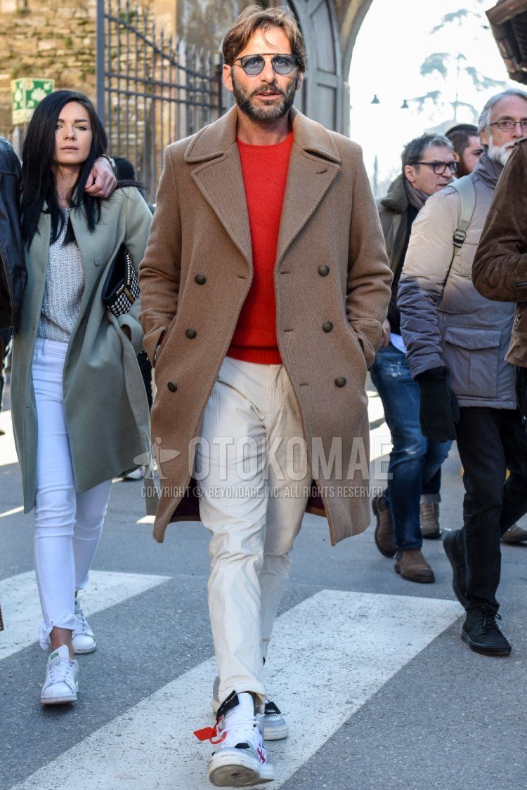 Men's fall/winter coordinate and outfit with plain black sunglasses, plain beige trench coat, plain orange sweater, plain white winter pants (corduroy,velour), and off-white white high-cut sneakers.