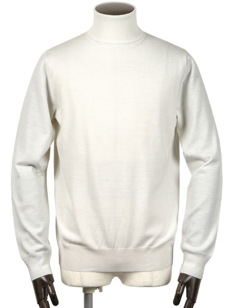Cruciani recommended white turtleneck " JU4502