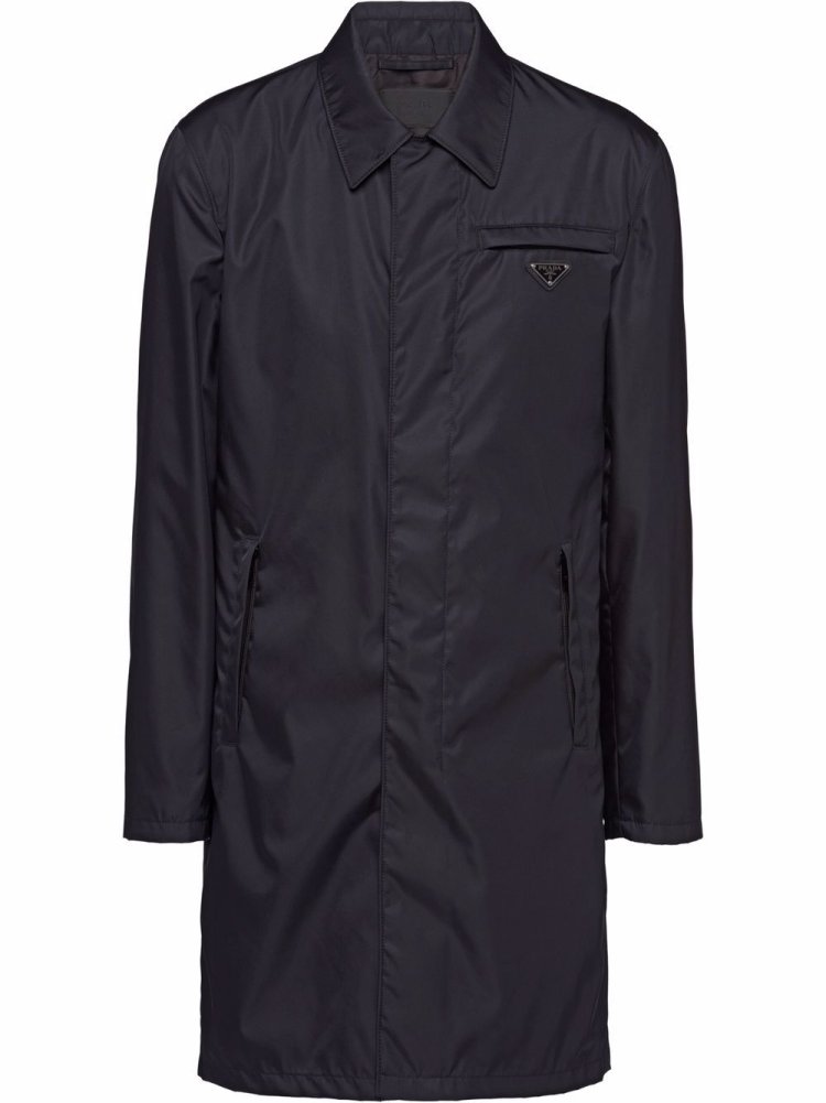 Recommended nylon coat (4) PRADA " Re Nylon raincoat