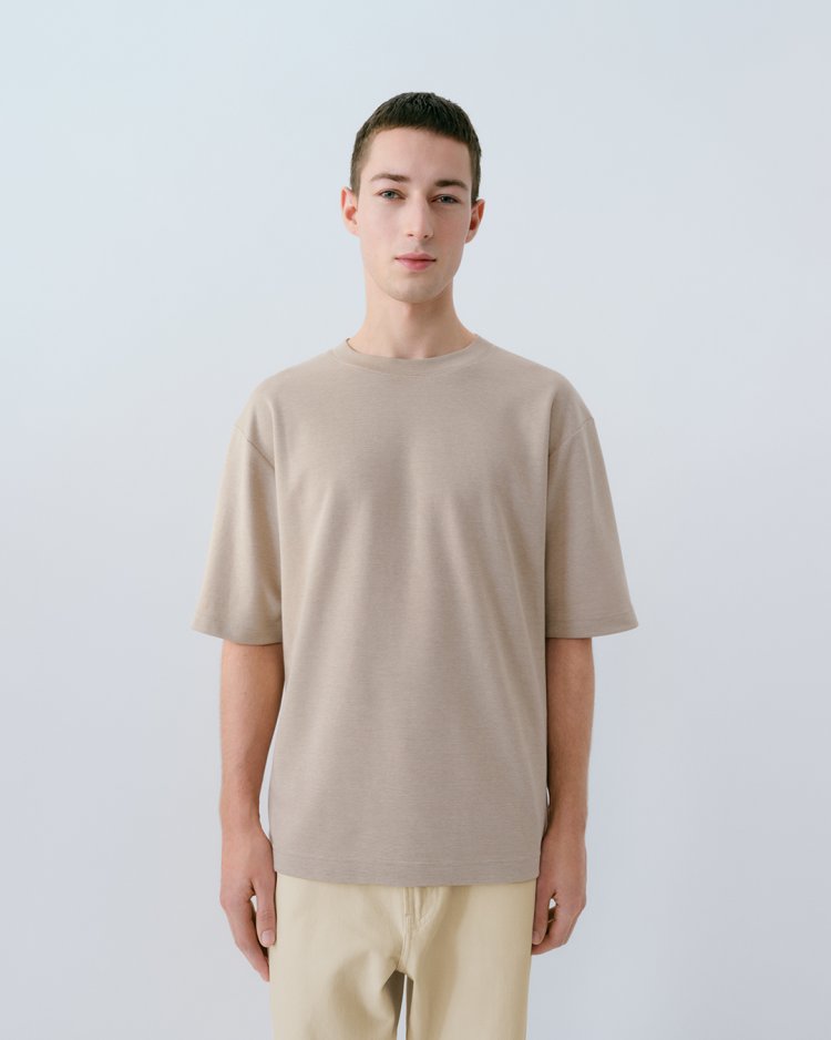 Check out the latest UNIQLO U! Functionality and Elegance in the Spring/Summer 2024 Collection