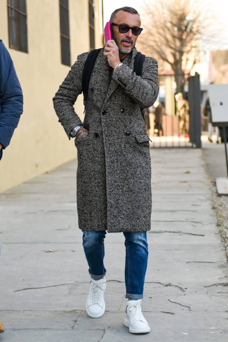Gray coat with Alexander McQueen sneakers