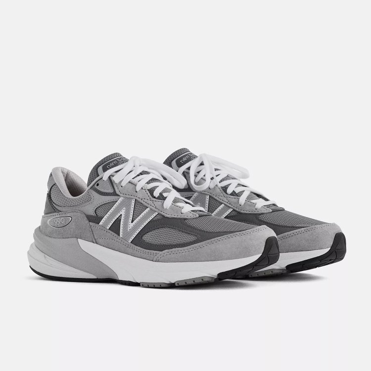 New Balance "990v6"
