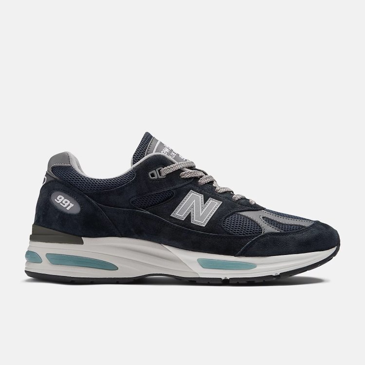 New Balance "991v2"