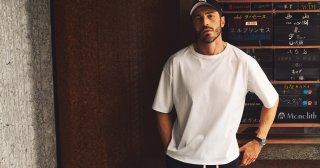 高級なTシャツをラフに楽しむ。「BOX」という選択肢