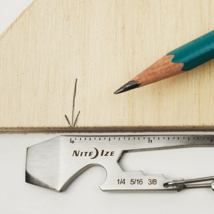 NITE IZE の DOOHICKEY KEY TOOL ＋ マルチツール