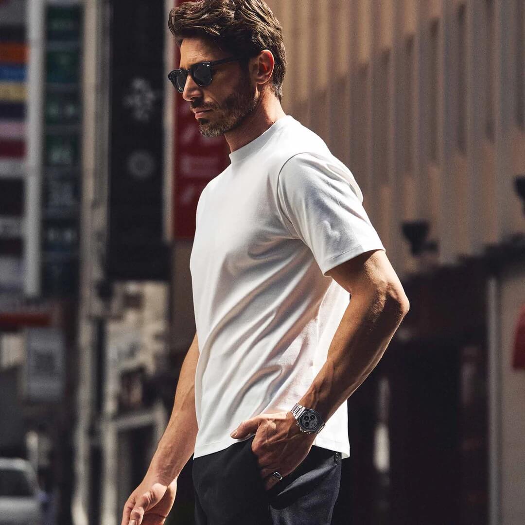 Tシャツスタイルを格上げする11の方法 | メンズファッションメディア