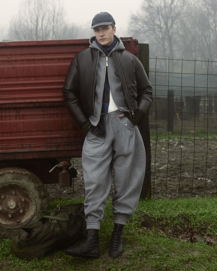 13_TETRAS_FW25_0083_v2_HR_CROPPED