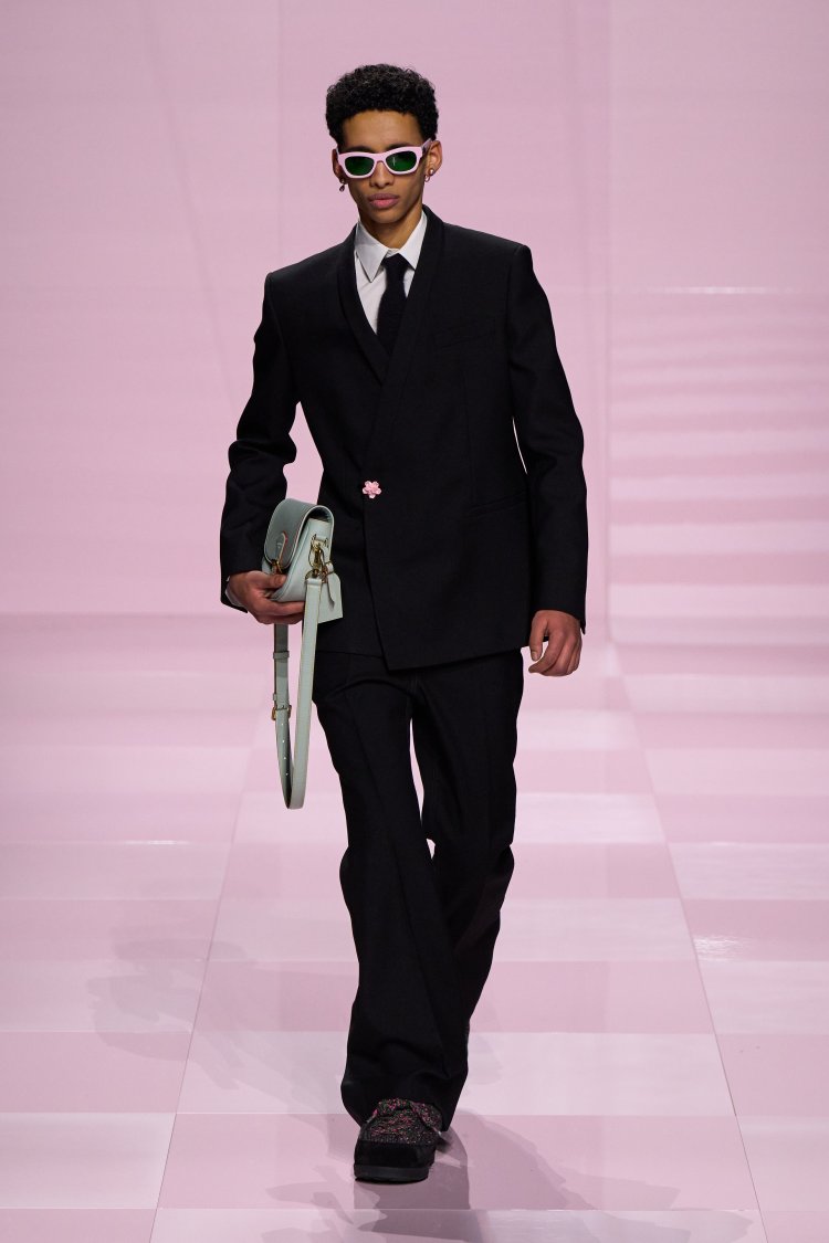 MEN FW 25-26 / PARIS / FULL LENGTH / LOUIS VUITTON /