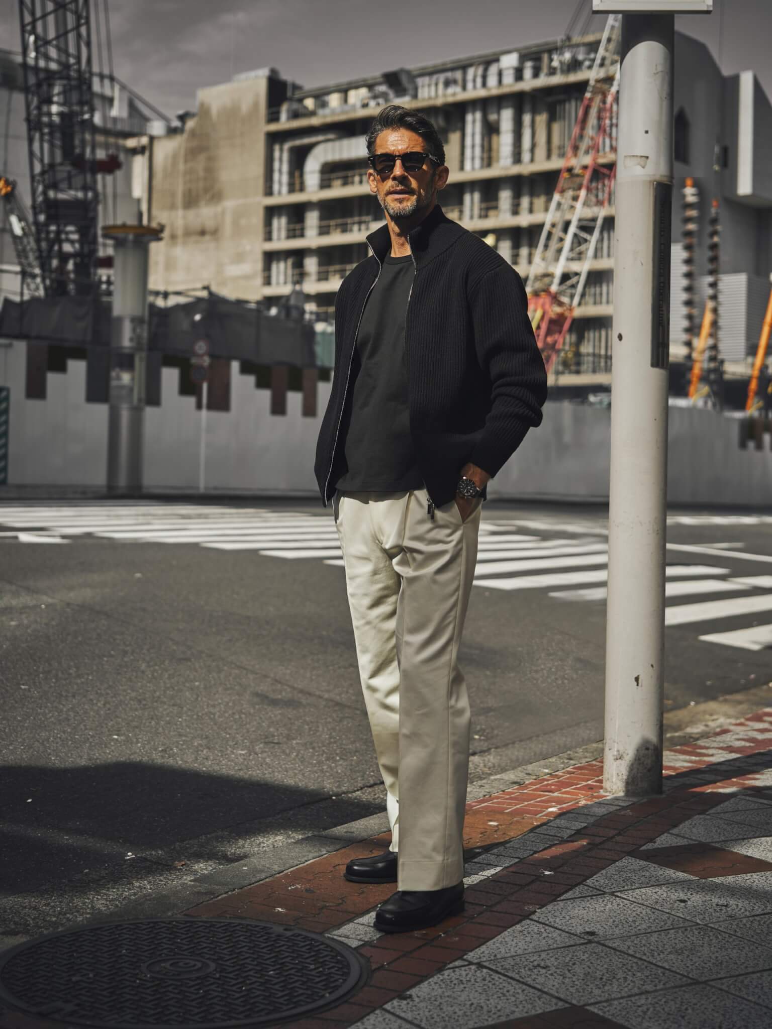 美品 Theory ドライバーズニット カーディガン 近年モデル メンズ M 美品 Theory ドライバーズニット カーディガン 近年モデル メンズ M